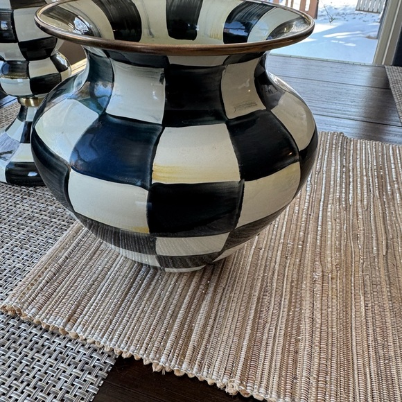 MacKenzie-Childs Black and White Checkered Vase - Picture 4 of 5